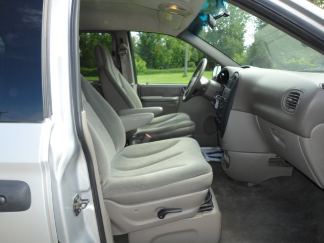 Dodge Caravan 2002 photo 31