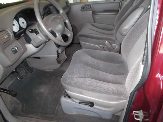 Dodge Caravan 2003 photo 3