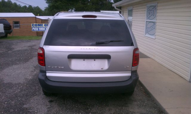 Dodge Caravan 2003 photo 2