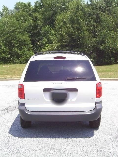 Dodge Caravan 2003 photo 2