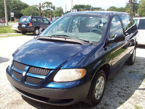 Dodge Caravan 2003 photo 3