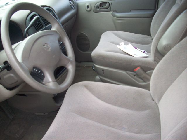 Dodge Caravan SE MiniVan