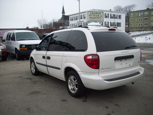 Dodge Caravan 2003 photo 9