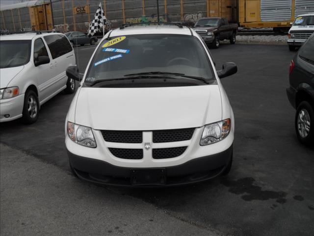 Dodge Caravan 2003 photo 1