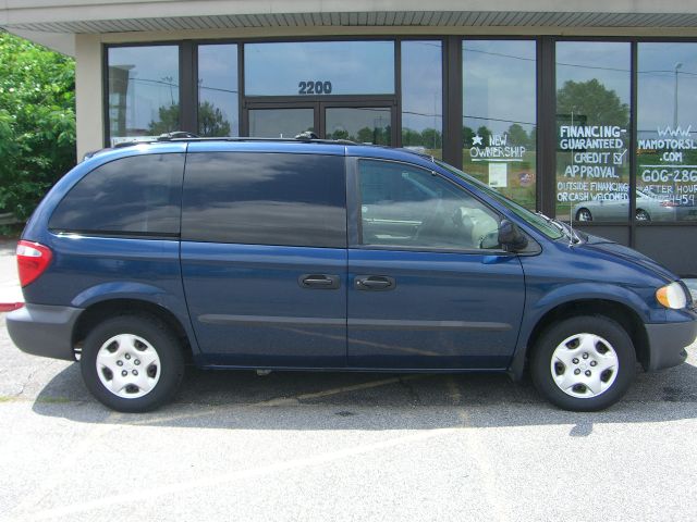 Dodge Caravan 2003 photo 2