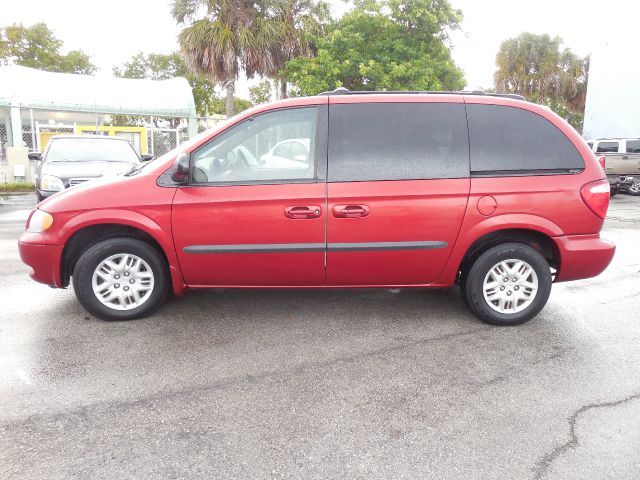 Dodge Caravan 2003 photo 3