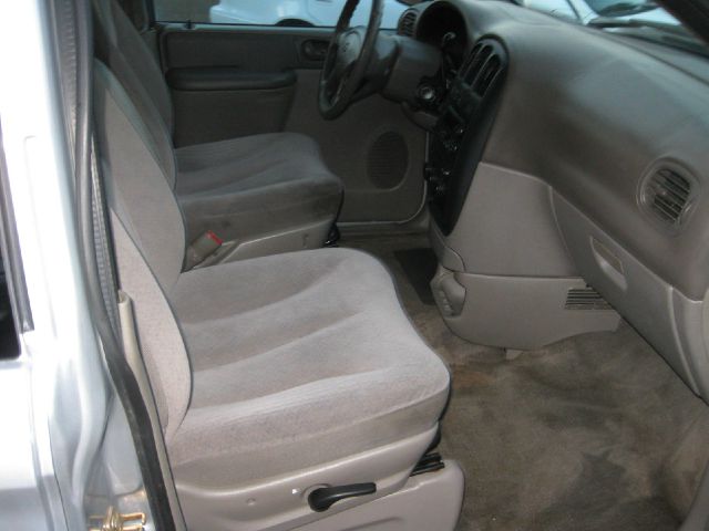 Dodge Caravan 2003 photo 1