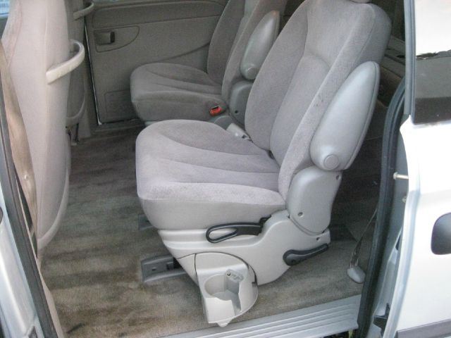 Dodge Caravan 2003 photo 5