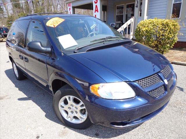 Dodge Caravan 2003 photo 2