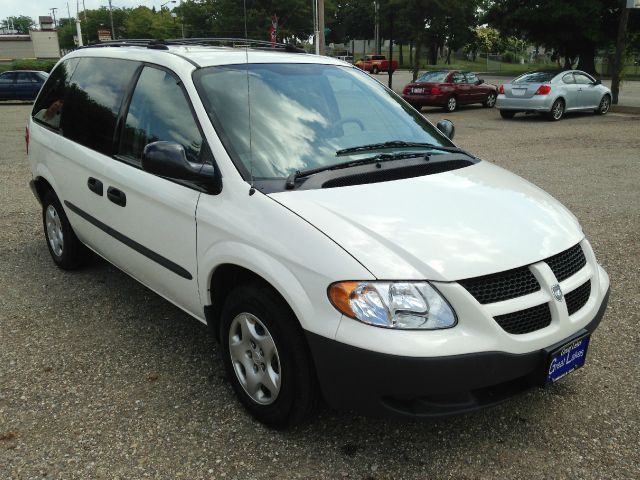 Dodge Caravan 2003 photo 3