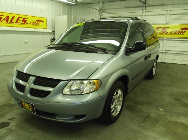 Dodge Caravan 2003 photo 2