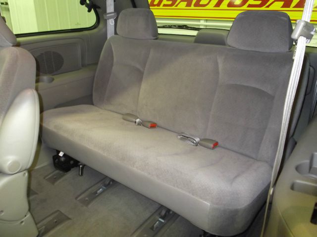 Dodge Caravan 2003 photo 26