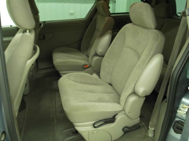 Dodge Caravan 2003 photo 7