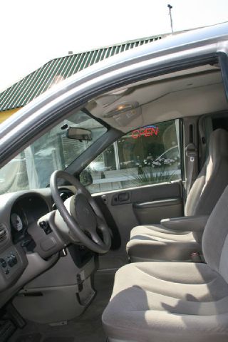 Dodge Caravan 2003 photo 3