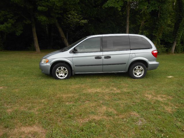 Dodge Caravan 2003 photo 1