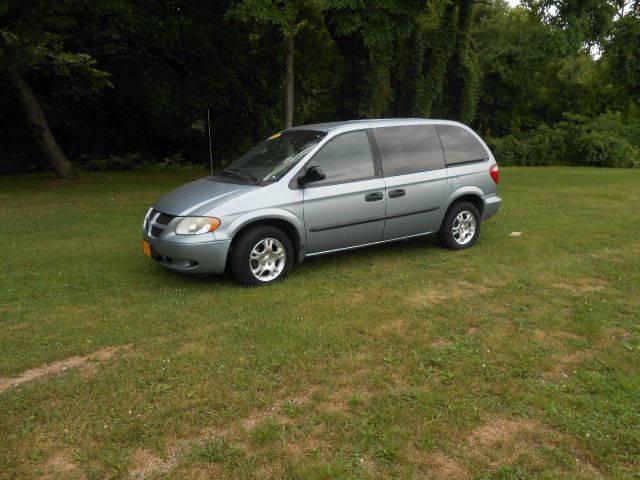 Dodge Caravan 2003 photo 2