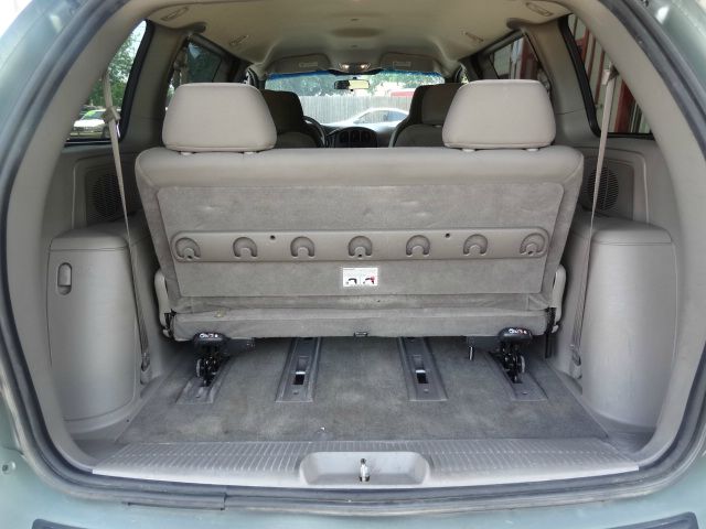 Dodge Caravan 2003 photo 16