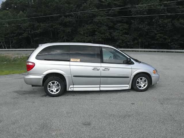 Dodge Caravan 2003 photo 4