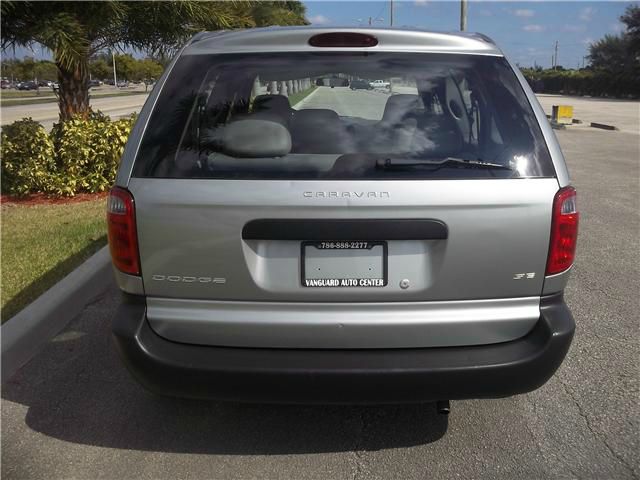 Dodge Caravan 2003 photo 3