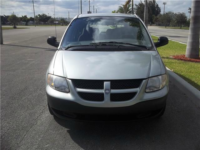 Dodge Caravan 2003 photo 4