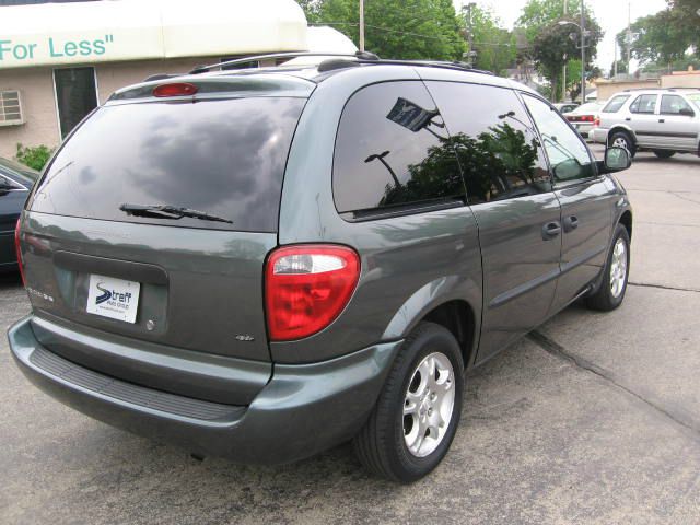 Dodge Caravan 2003 photo 1