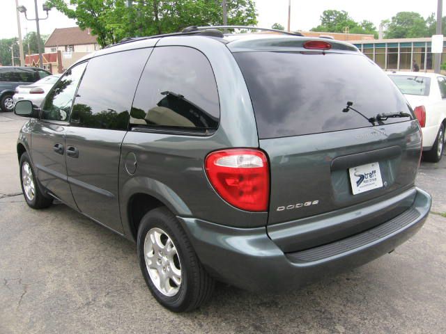 Dodge Caravan 2003 photo 3