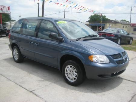 Dodge Caravan 2004 photo 2