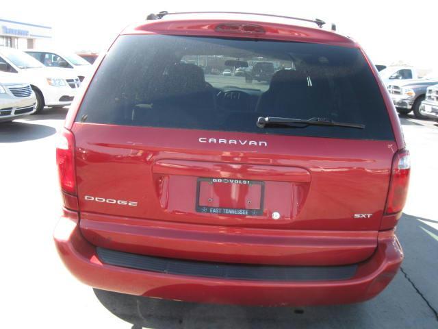 Dodge Caravan 2004 photo 3