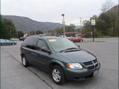 Dodge Caravan 2004 photo 2