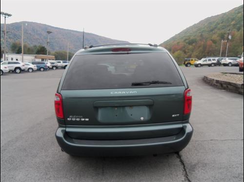 Dodge Caravan 2004 photo 4