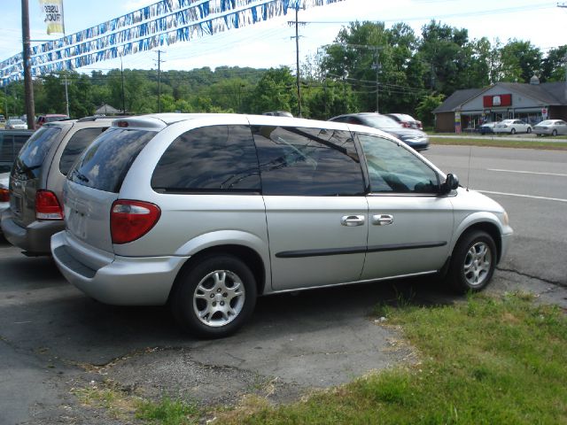 Dodge Caravan 2004 photo 3