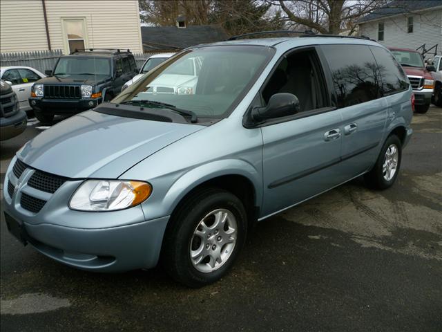 Dodge Caravan 2004 photo 2