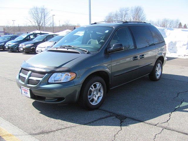 Dodge Caravan 2004 photo 2