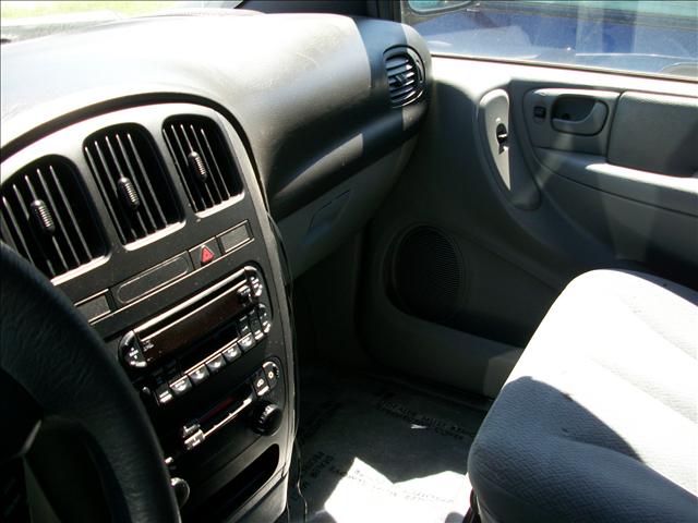 Dodge Caravan 2004 photo 1