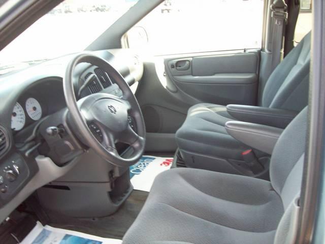 Dodge Caravan 2004 photo 1