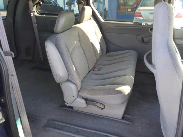 Dodge Caravan 2004 photo 1