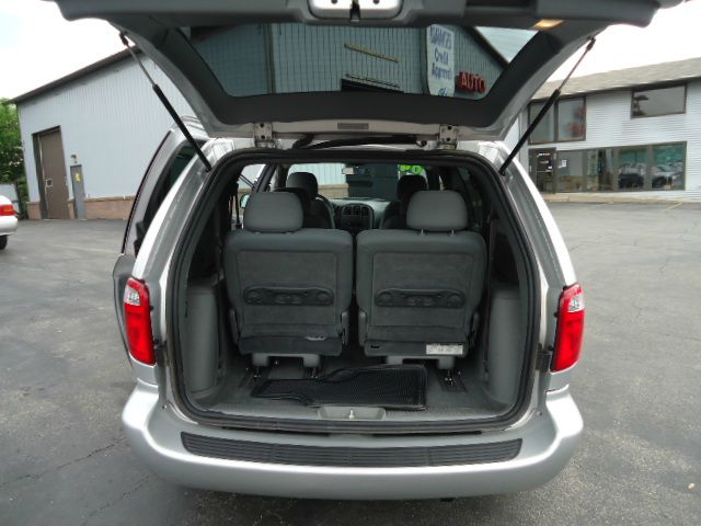 Dodge Caravan 2004 photo 10