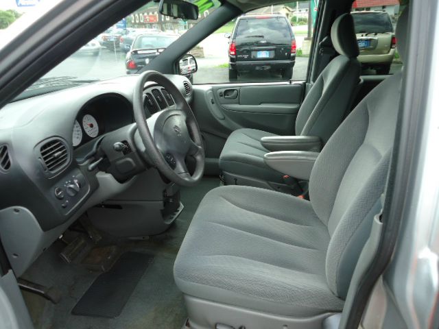 Dodge Caravan 2004 photo 11