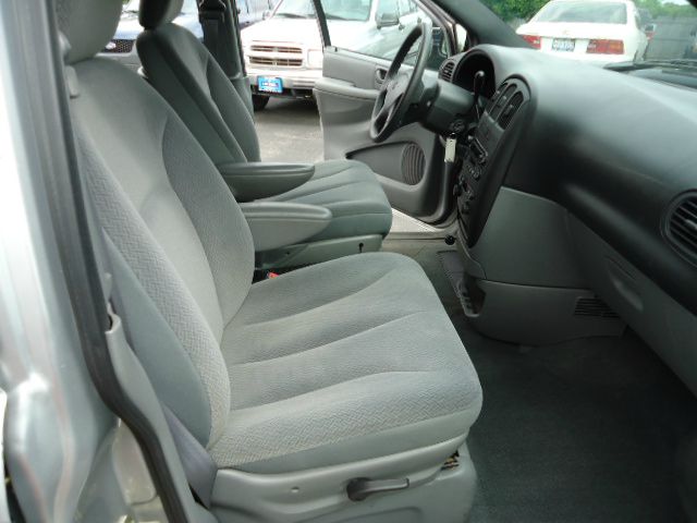 Dodge Caravan 2004 photo 6