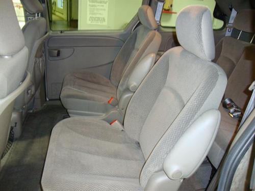 Dodge Caravan 2004 photo 1