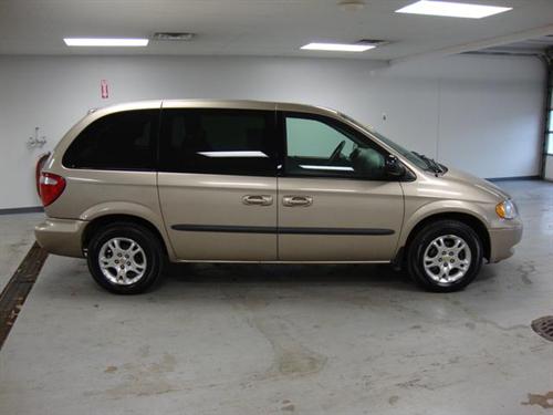 Dodge Caravan 2004 photo 2