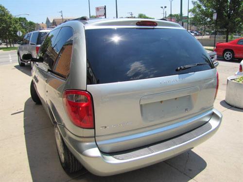 Dodge Caravan 2004 photo 1