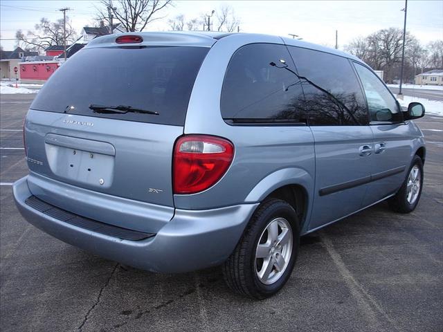 Dodge Caravan 5 Spd. W/leather MiniVan