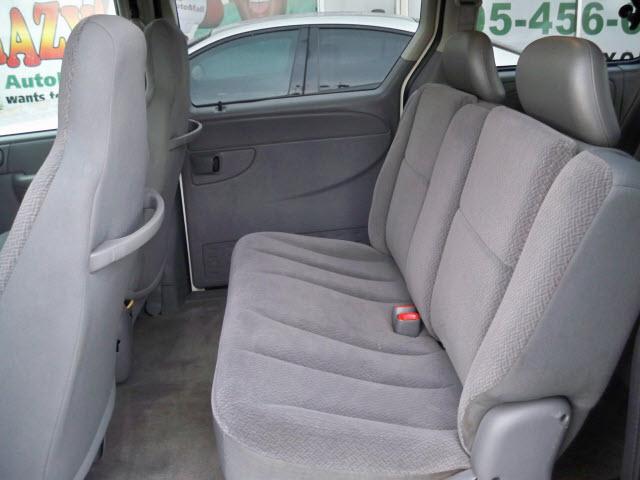 Dodge Caravan 2005 photo 1