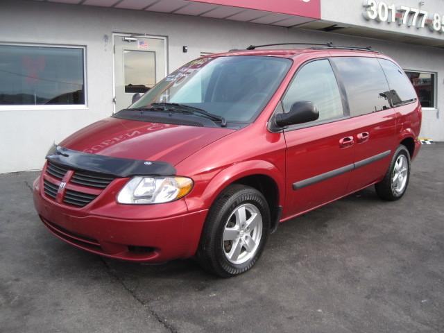 Dodge Caravan 2005 photo 2