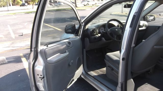 Dodge Caravan 2005 photo 1