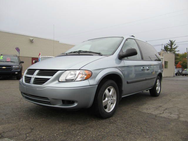 Dodge Caravan 2005 photo 1