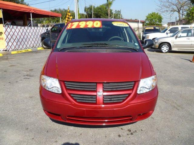 Dodge Caravan 2005 photo 1