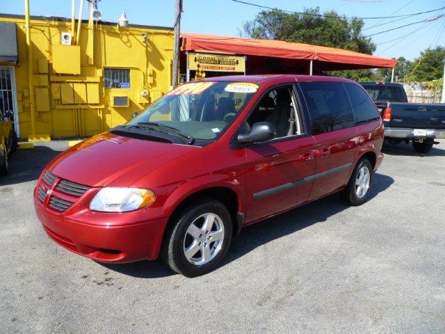 Dodge Caravan 2005 photo 3