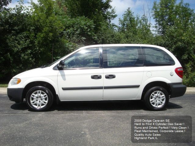 Dodge Caravan 2005 photo 4